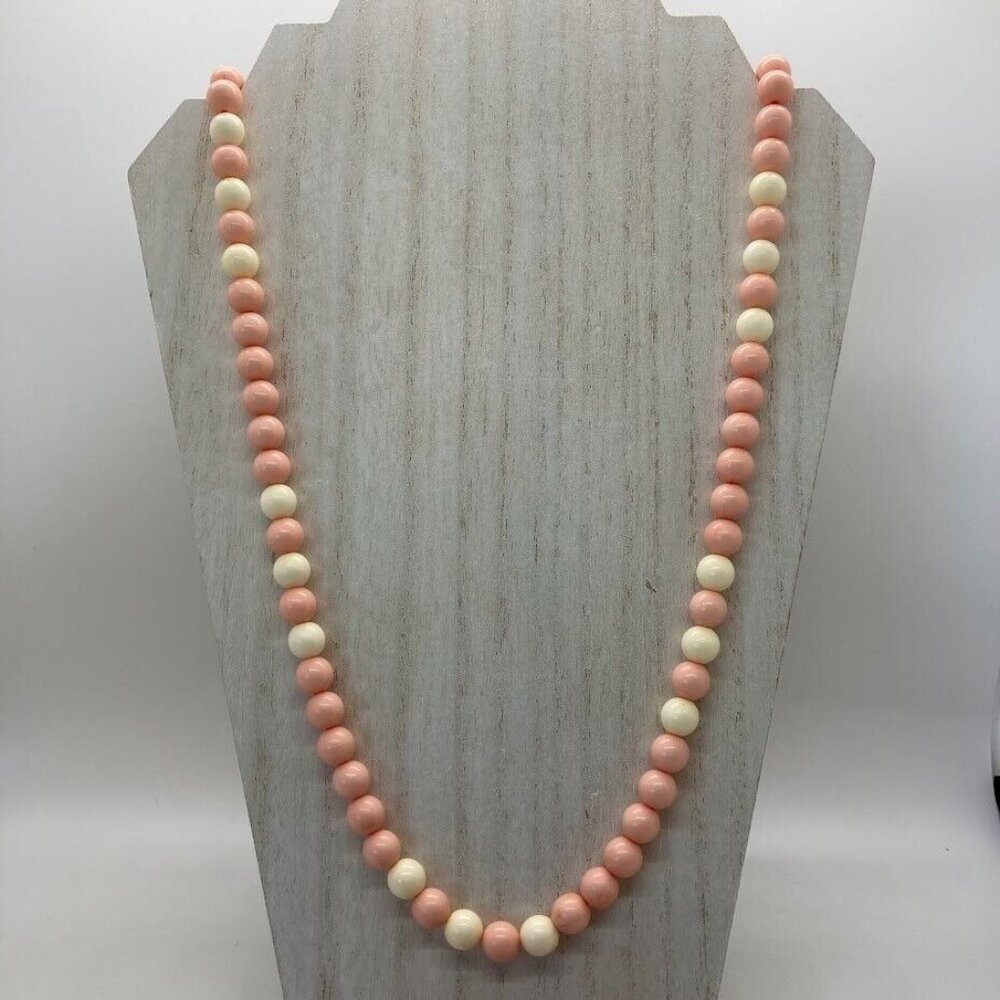 Vintage Pink Off White Beaded Strand 30" Necklace Plastic Beads Gold Tone‎ Clasp